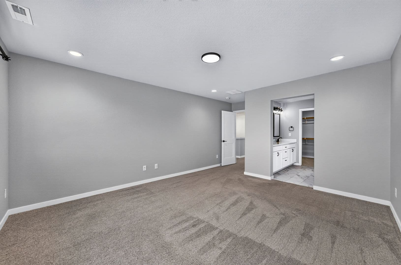 Ellicott House: 466 Indian Grass St