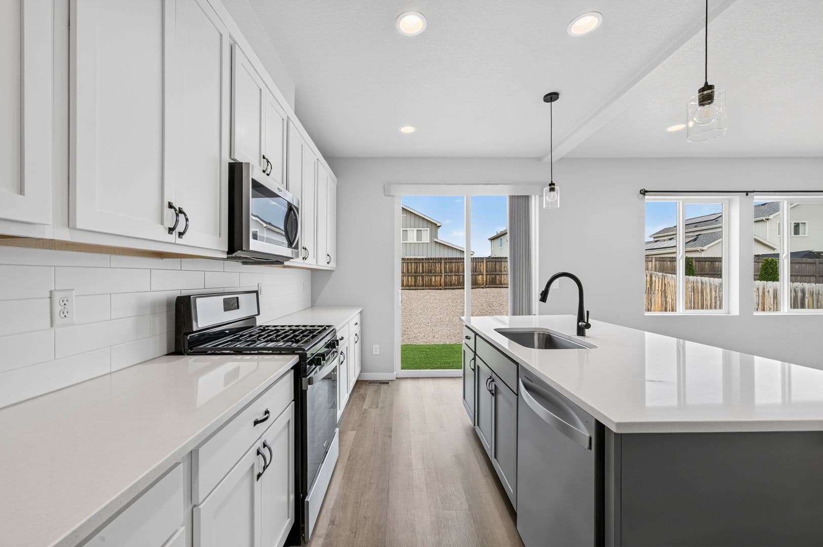 Ellicott House: 466 Indian Grass St