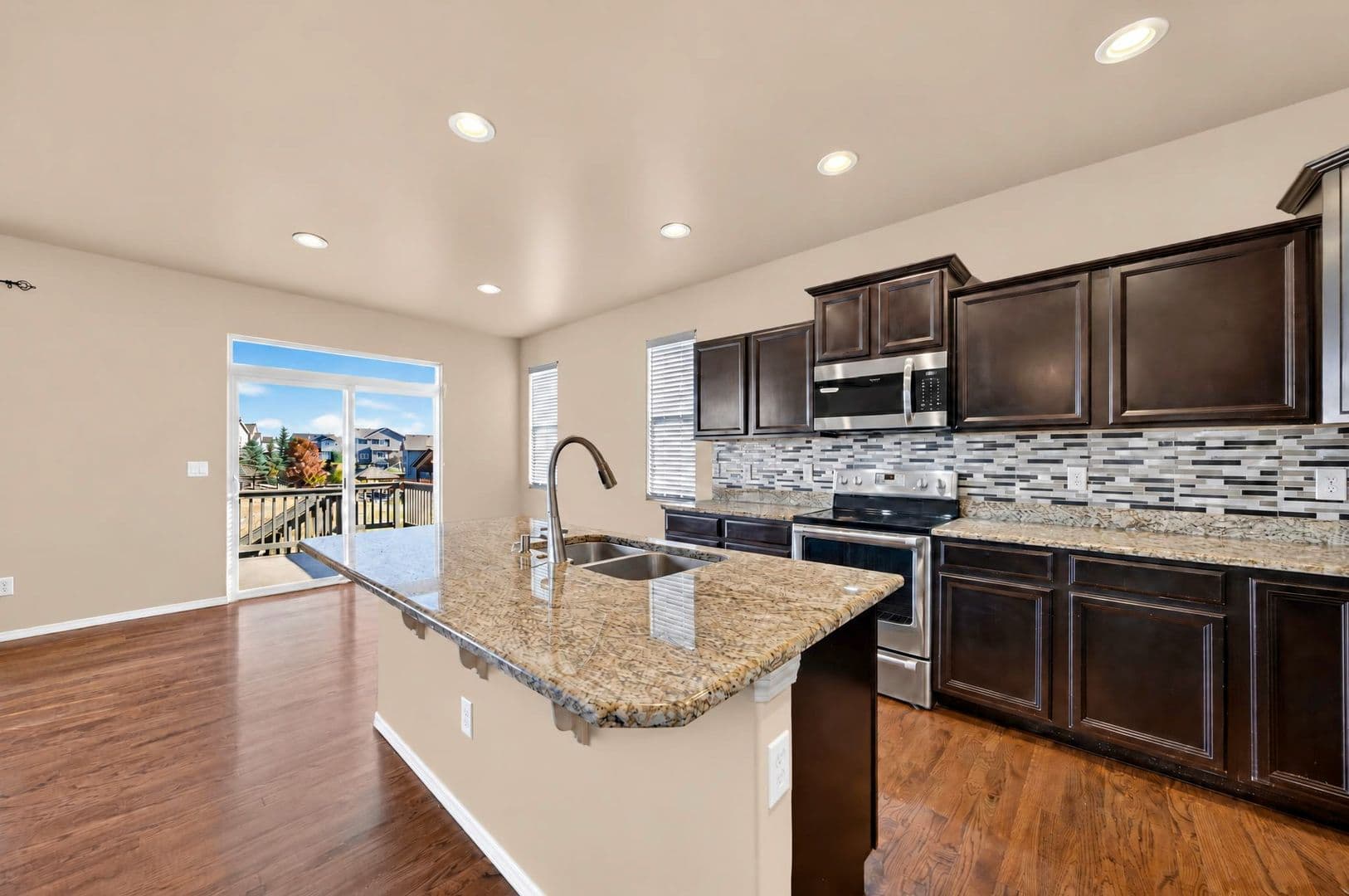 Peyton House: 10637 Mt Emerald Dr