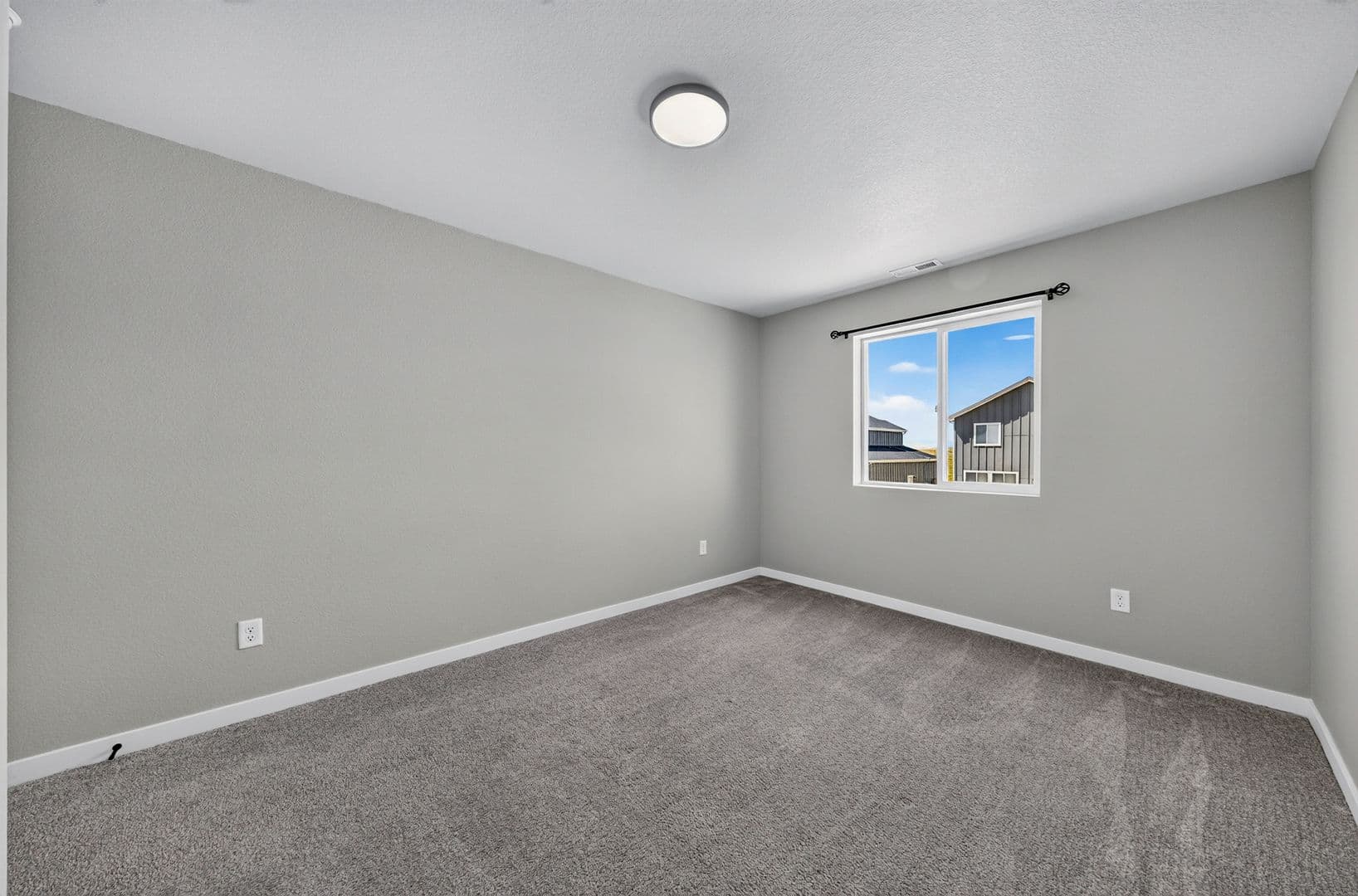 Ellicott House: 466 Indian Grass St