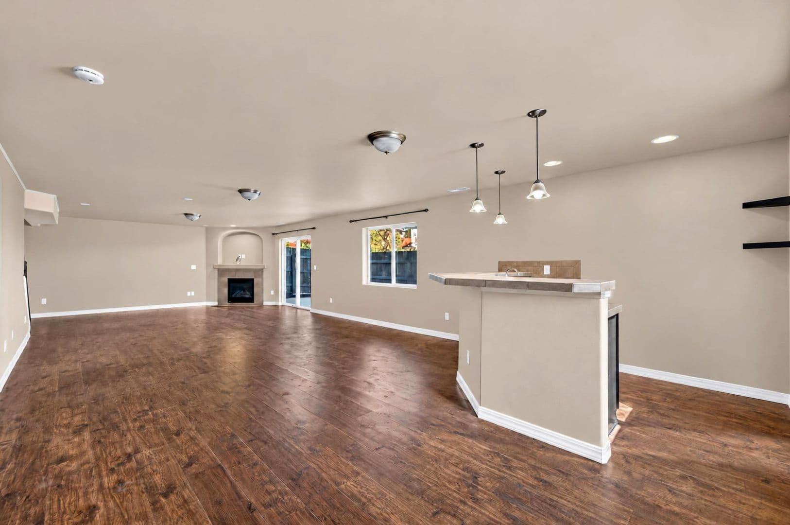 Peyton House: 10637 Mt Emerald Dr