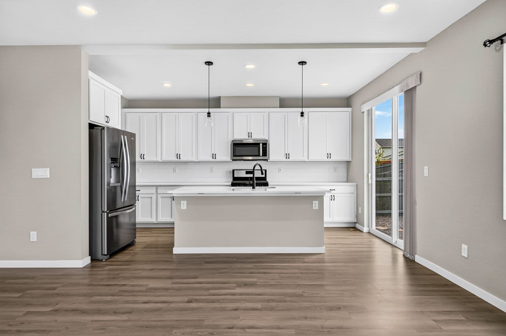 Ellicott House: 466 Indian Grass St