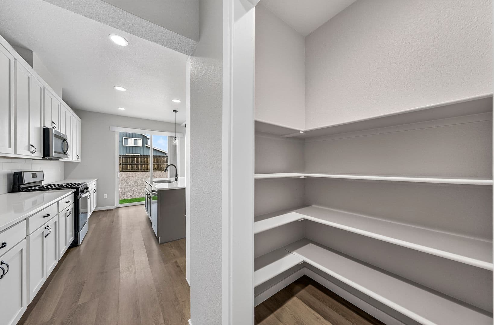 Ellicott House: 466 Indian Grass St