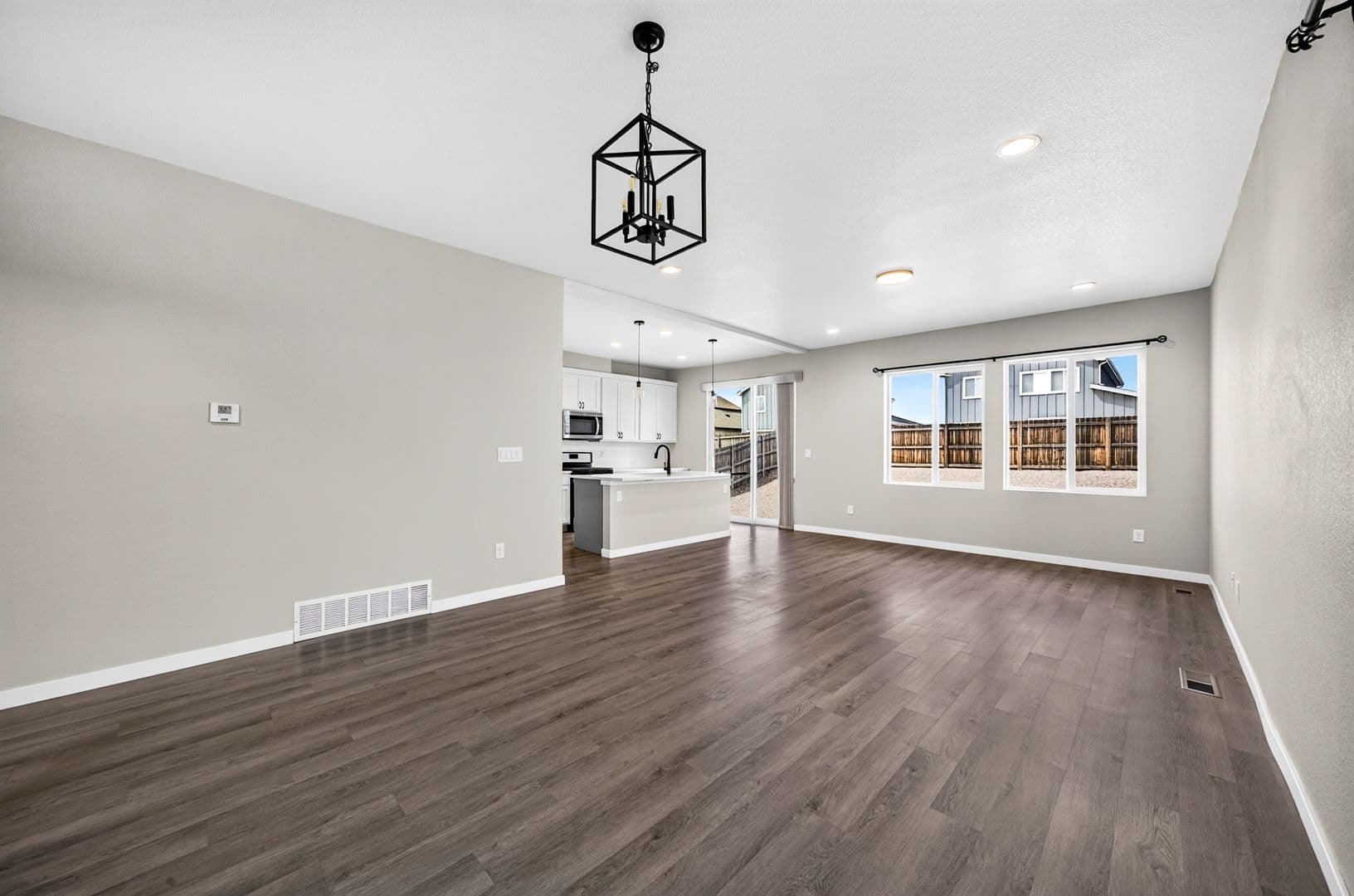 Ellicott House: 466 Indian Grass St