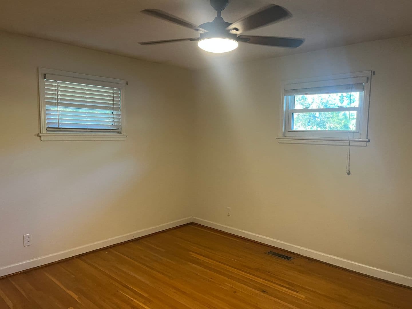 Matthews House: 15333 Idlewild Rd