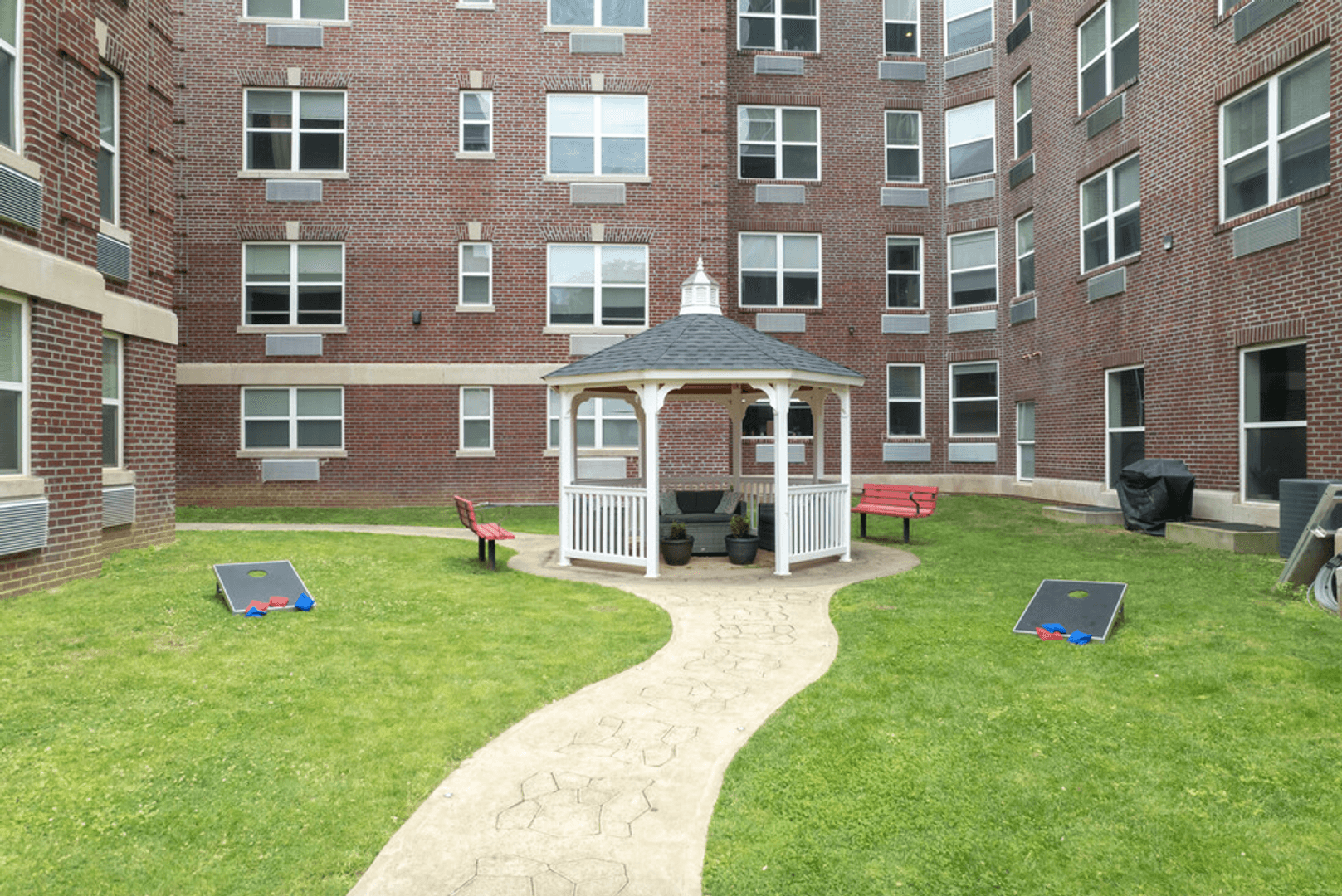 Philadelphia Apartment: 241 S 49th St.