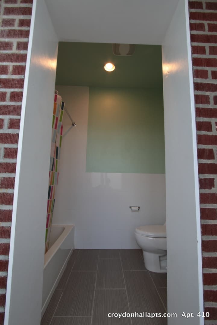 Philadelphia Apartment: 241 S 49th St.