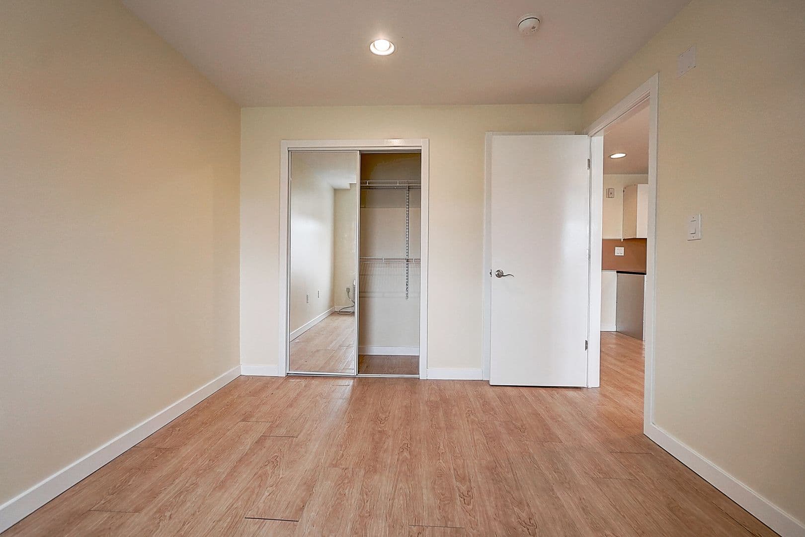 Philadelphia Apartment: 241 S 49th St.