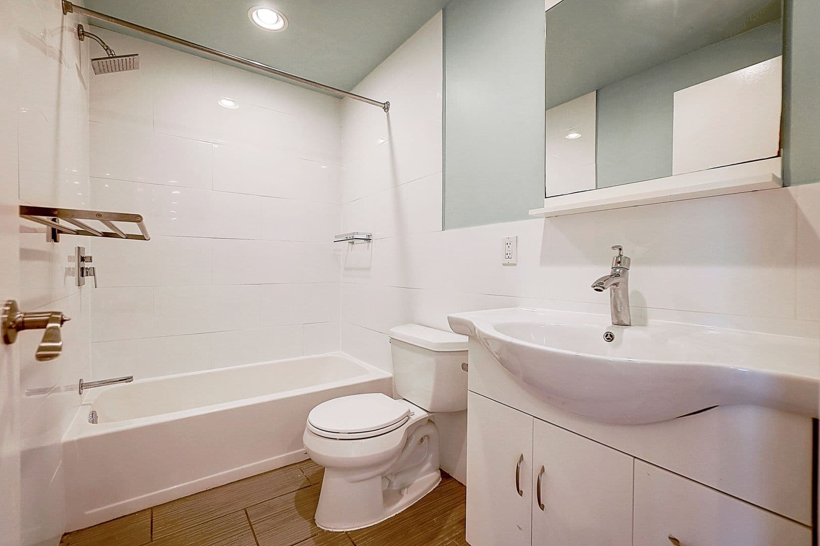 Philadelphia Apartment: 241 S 49th St.