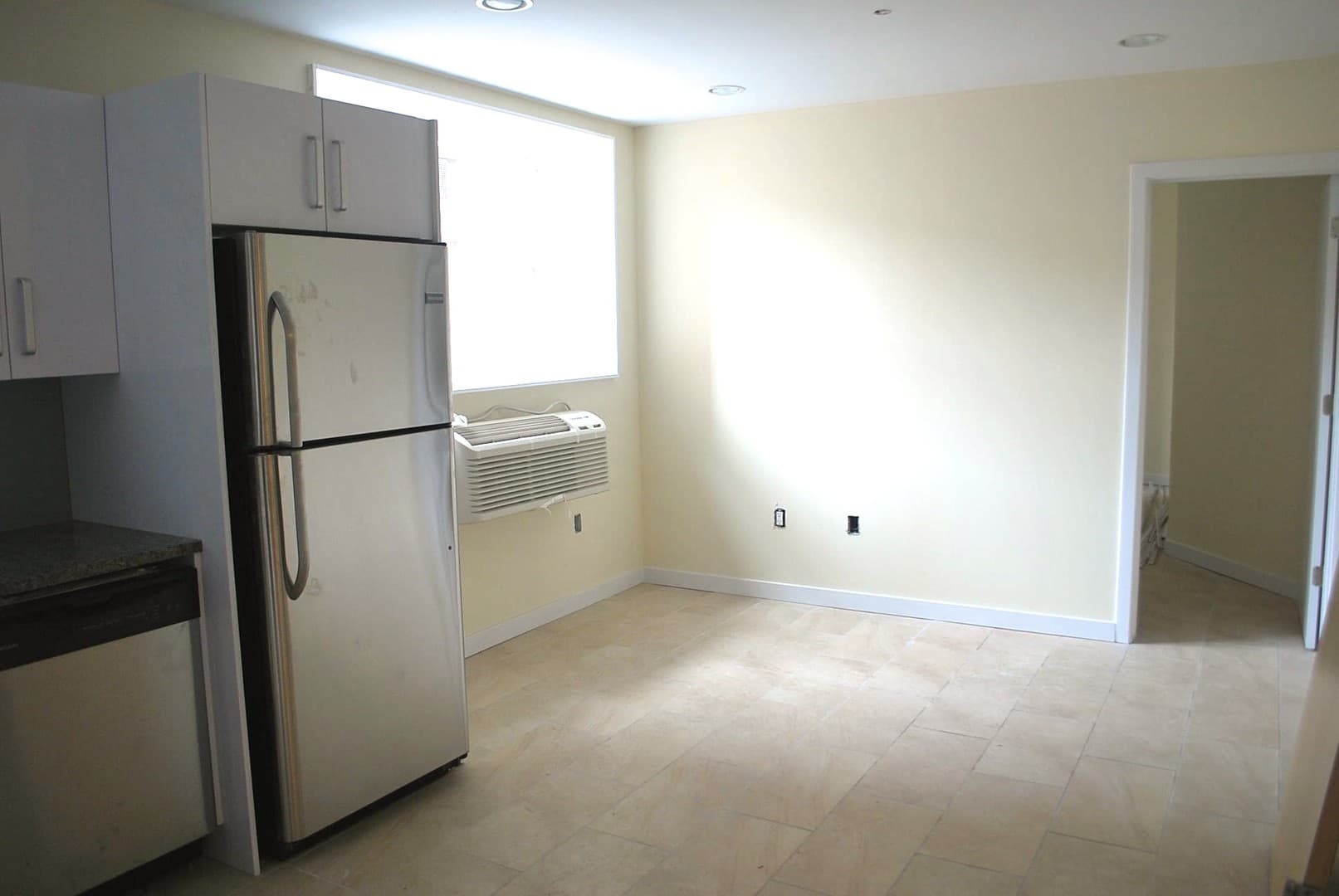 Philadelphia Apartment: 241 S 49th St.