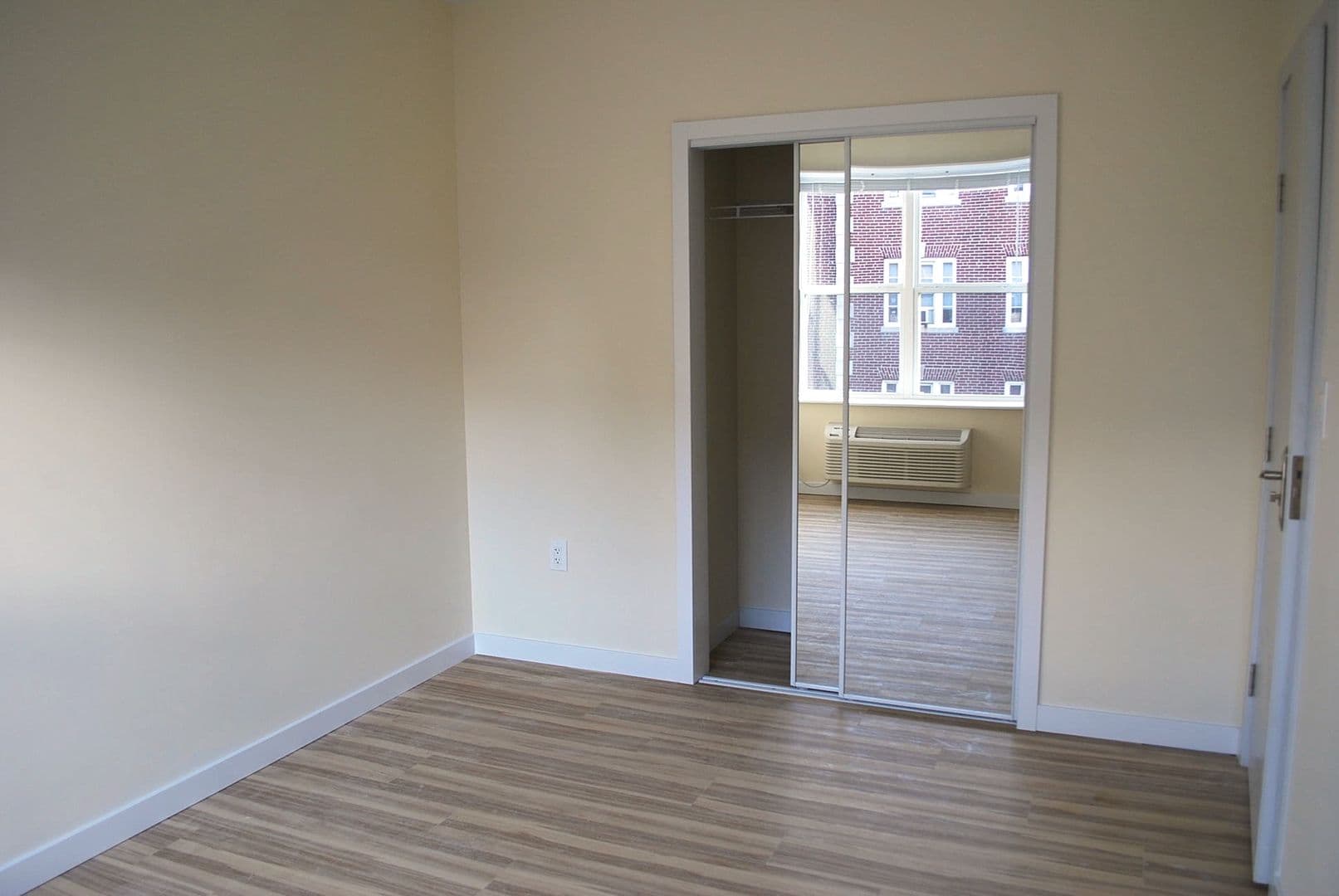 Philadelphia Apartment: 241 S 49th St.