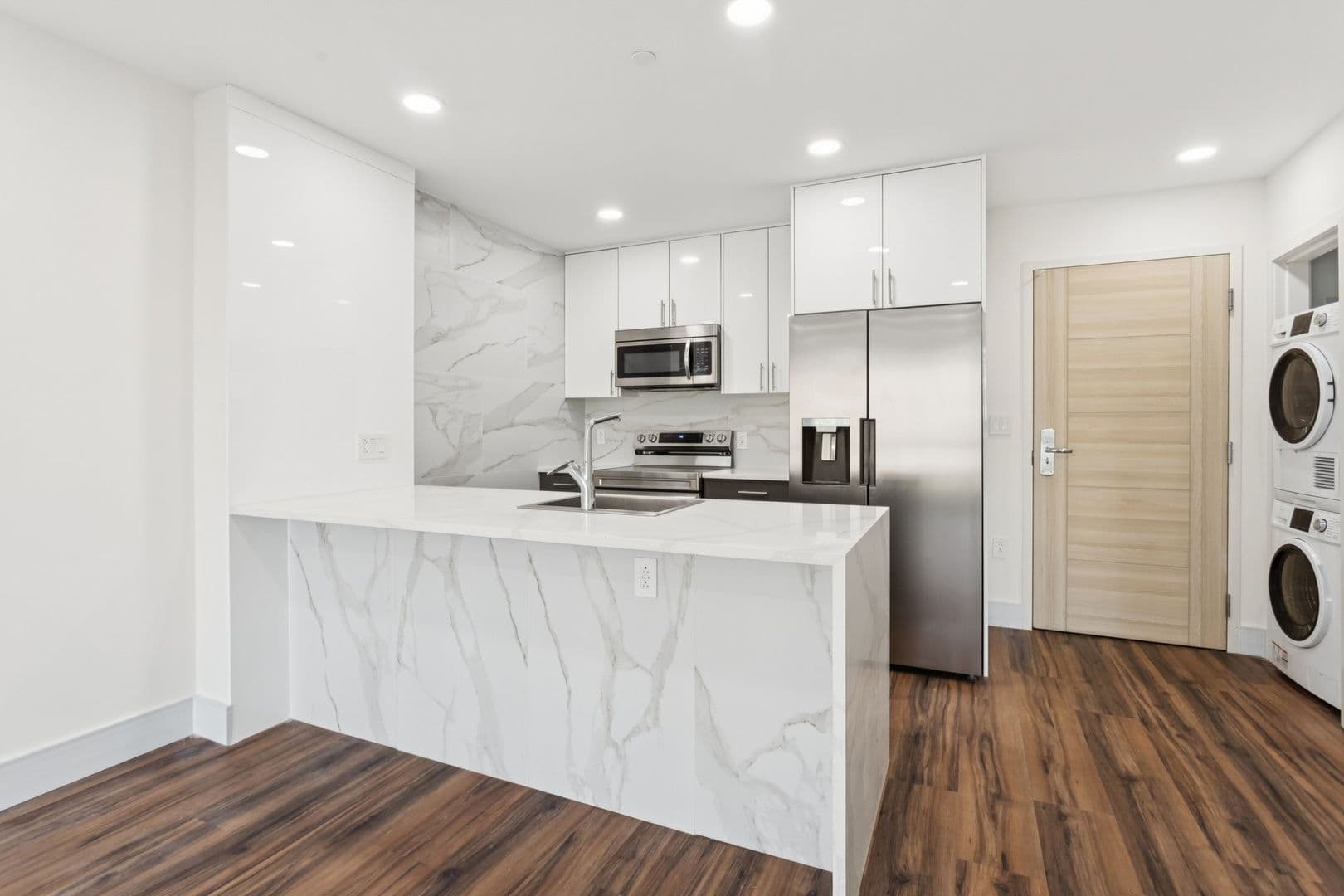 Philadelphia Apartment: 4900-34 Spruce St