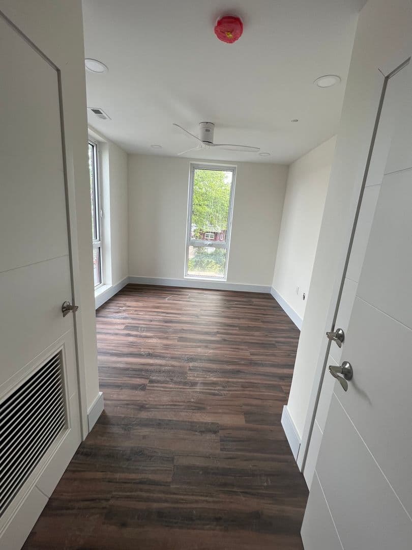Philadelphia Apartment: 4900-34 Spruce St