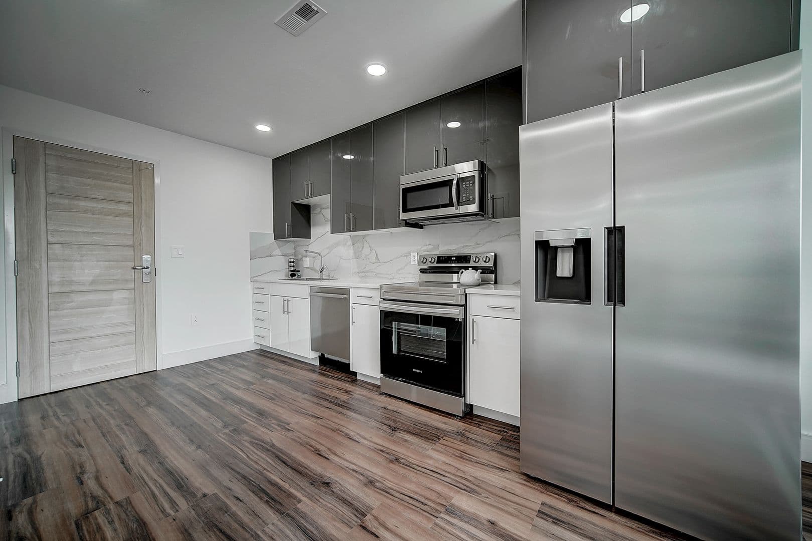 Philadelphia Apartment: 4900-34 Spruce St