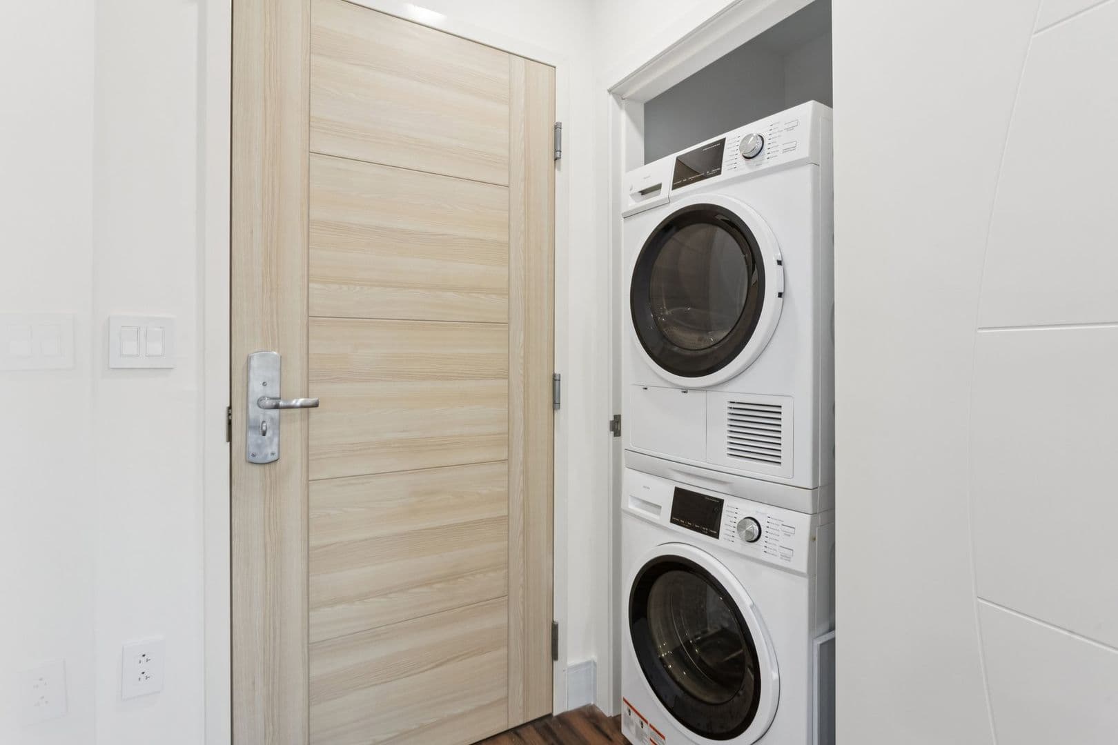 Philadelphia Apartment: 4900-34 Spruce St