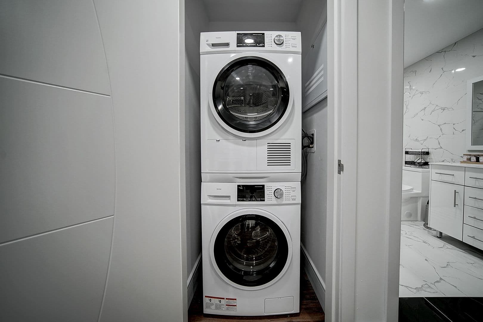 Philadelphia Apartment: 4900-34 Spruce St