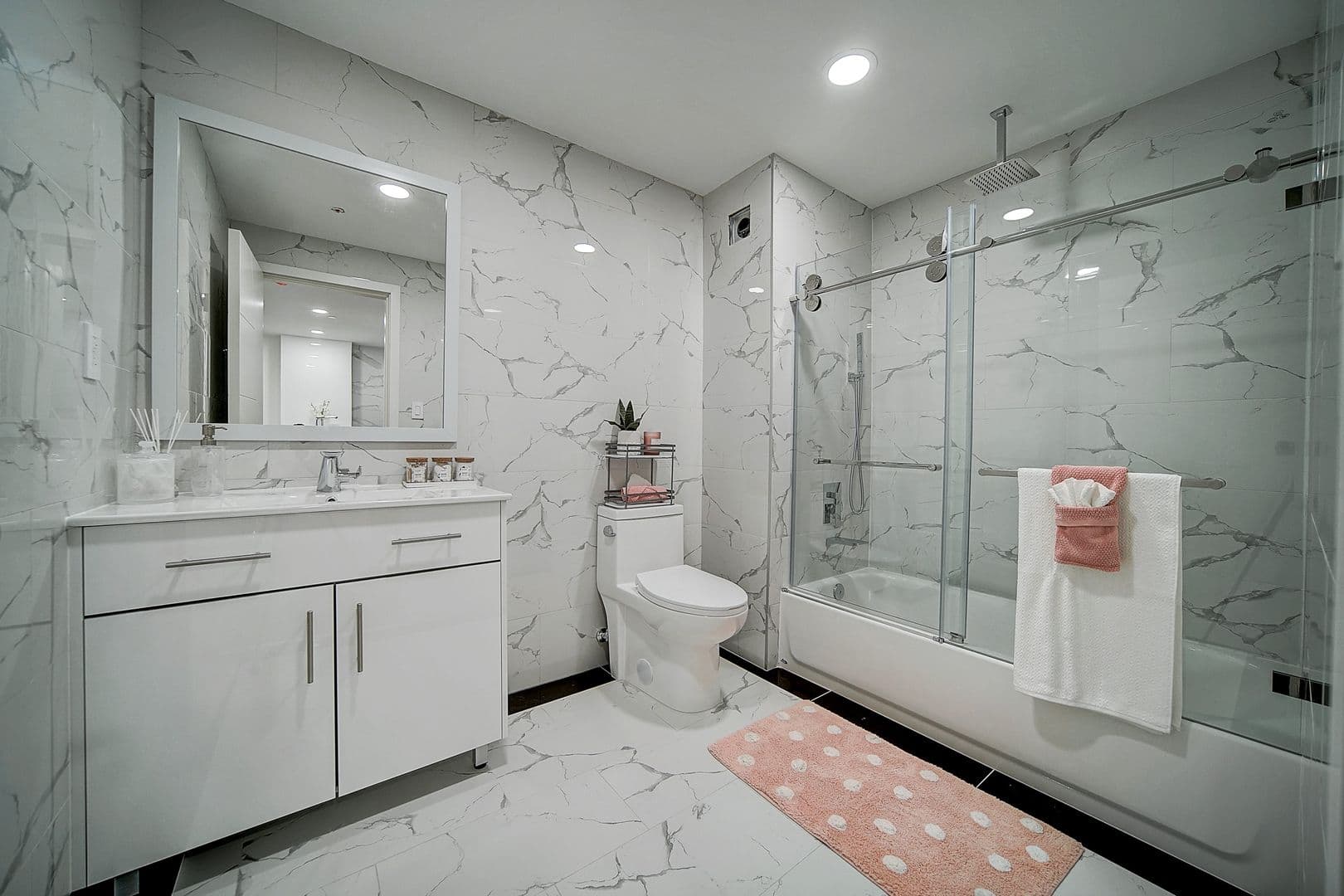 Philadelphia Apartment: 4900-34 Spruce St
