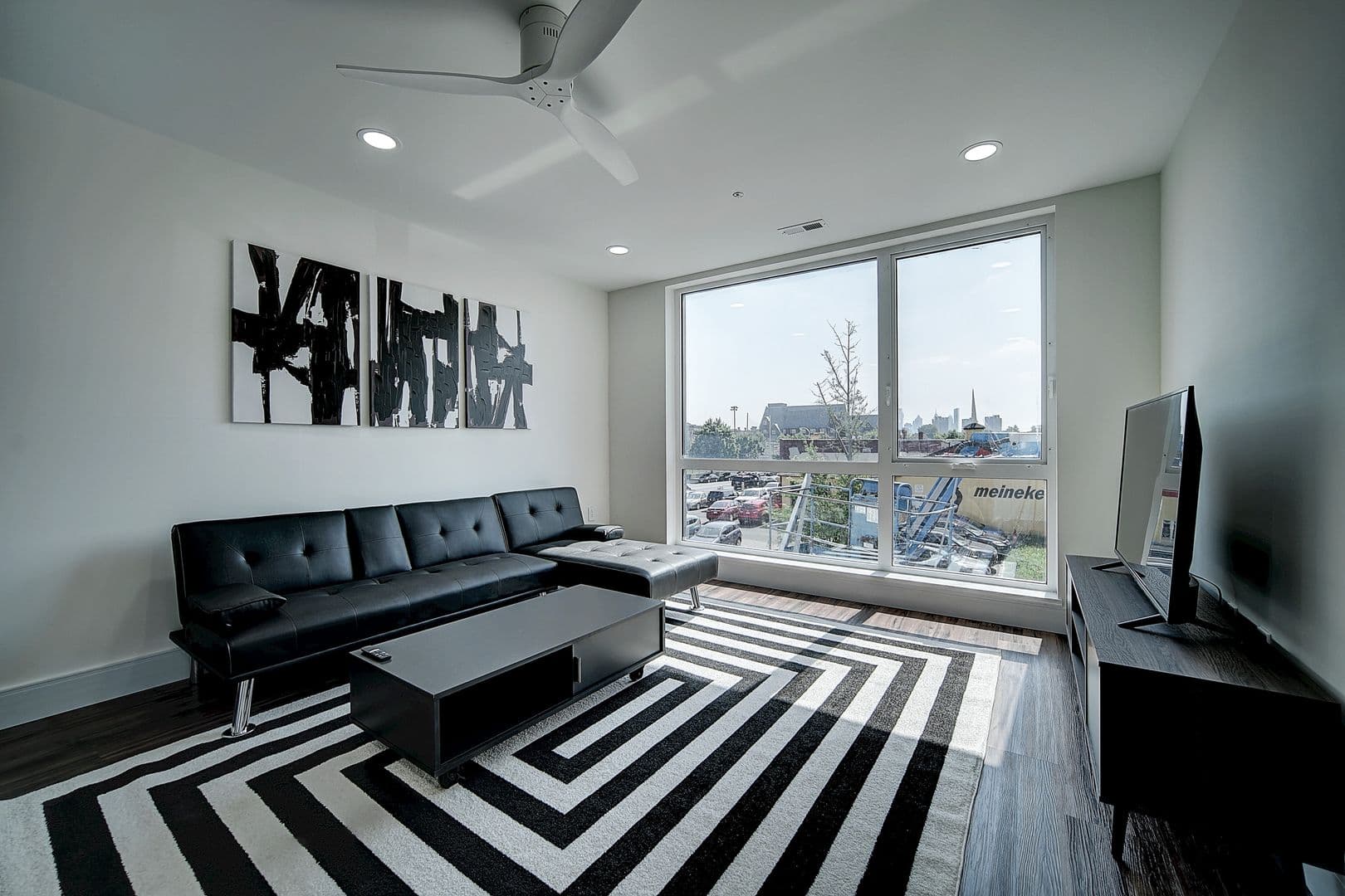 Philadelphia Apartment: 4900-34 Spruce St