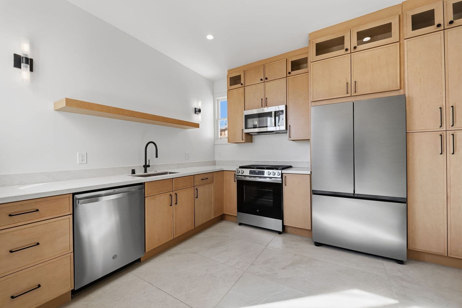 San Francisco Apartment: 251 San Jose Avenue