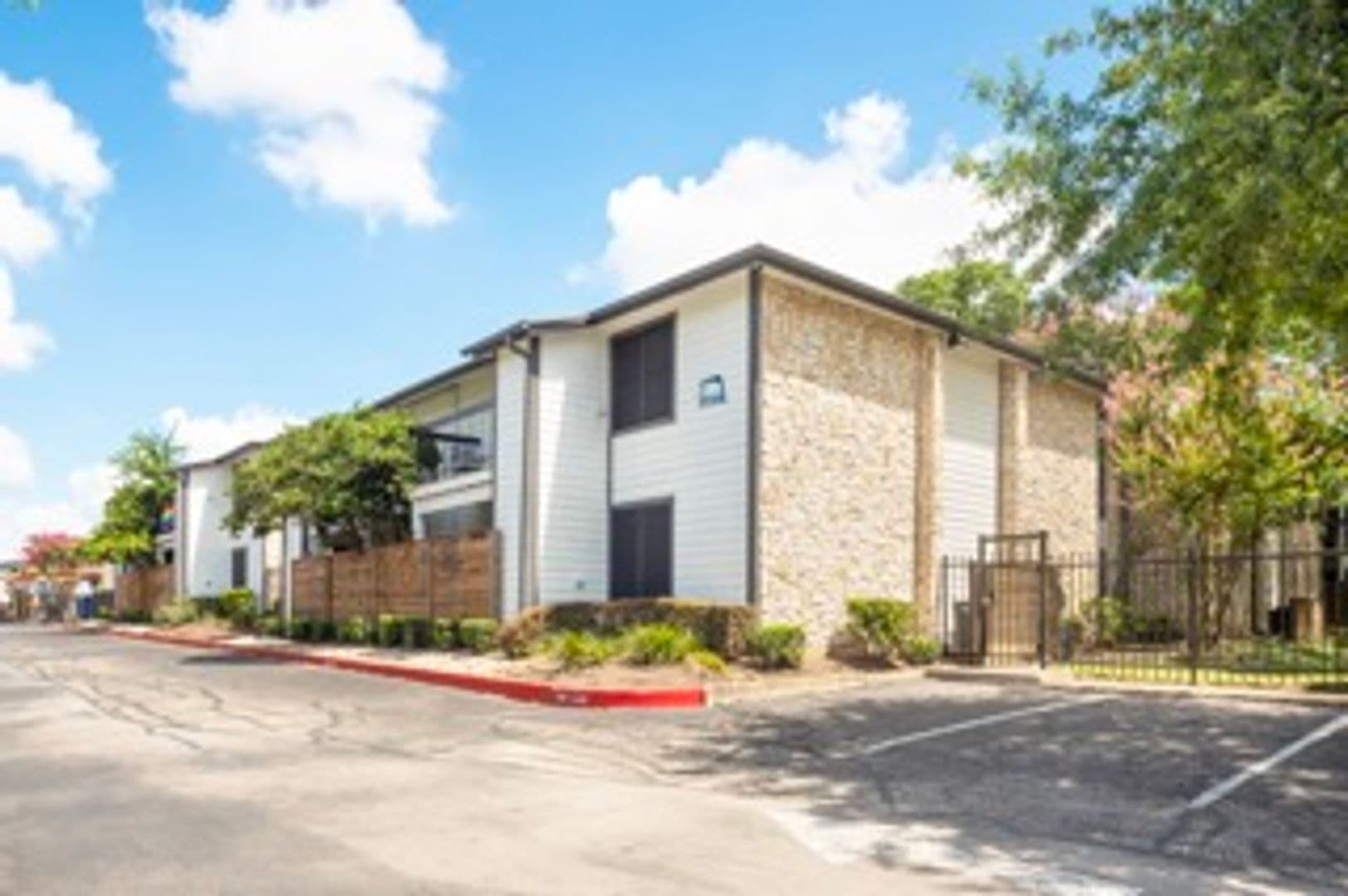 Austin Apartment: 5200 N Lamar Boulevard