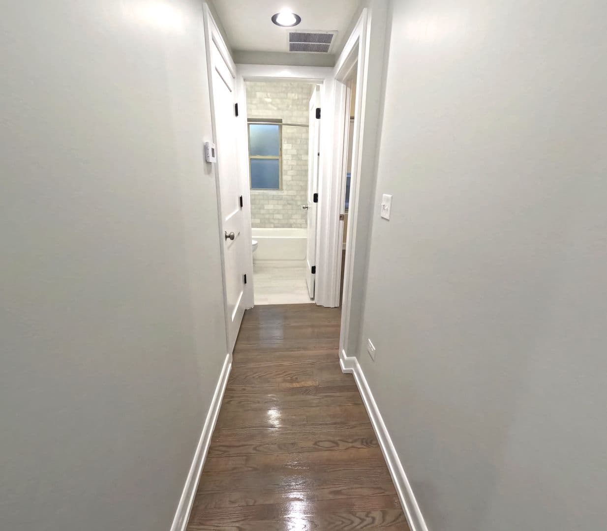 Oak Park Apartment: 230-238  S. Maple Ave