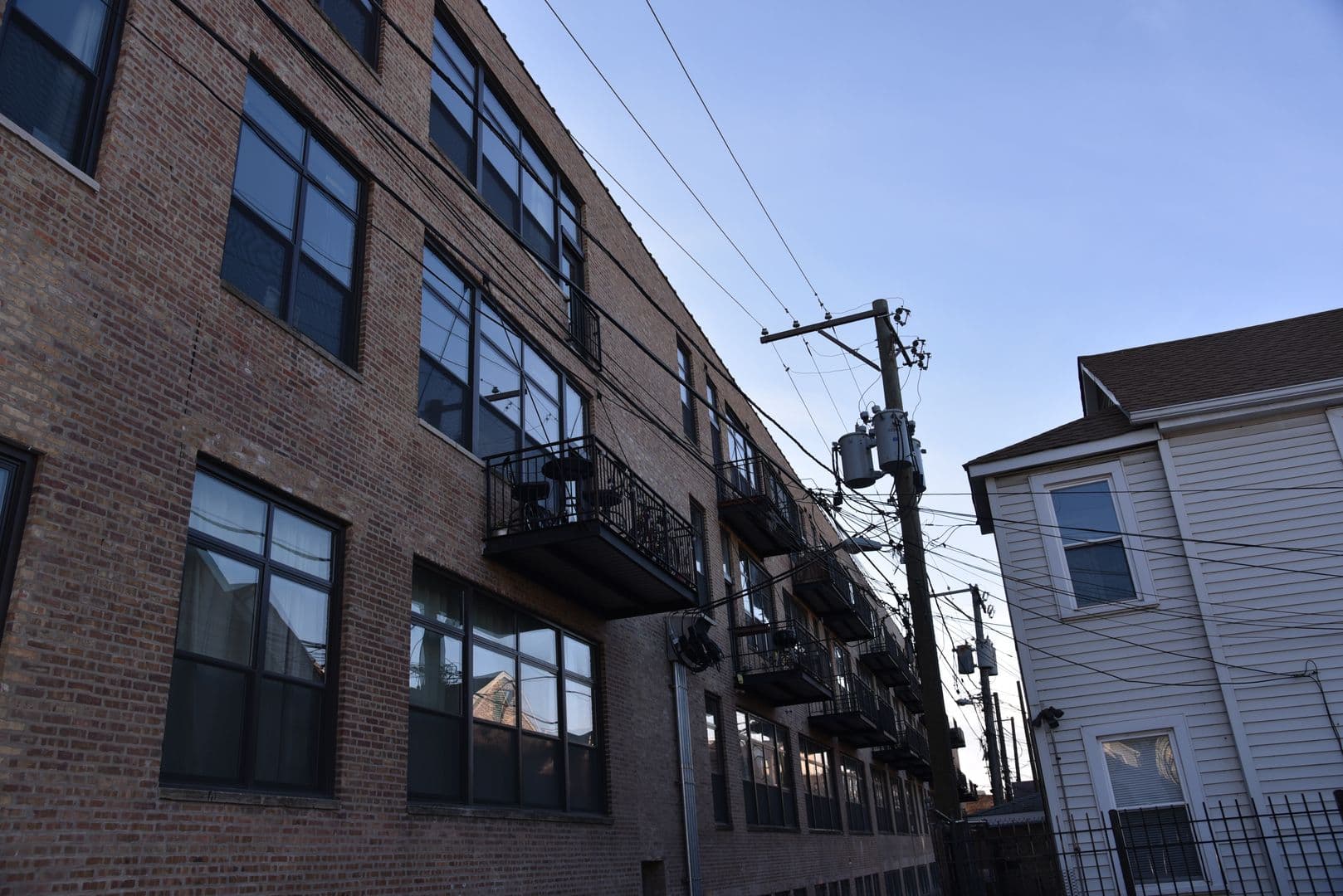 Chicago Apartment: 1432 W 21st St