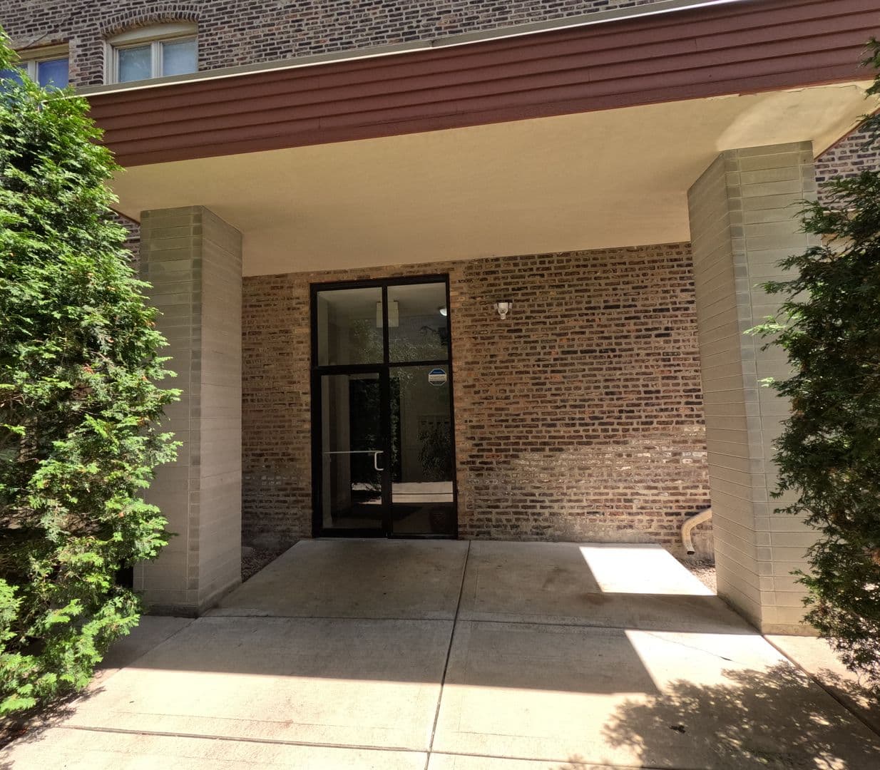 Chicago Apartment: 2315 W Huron St