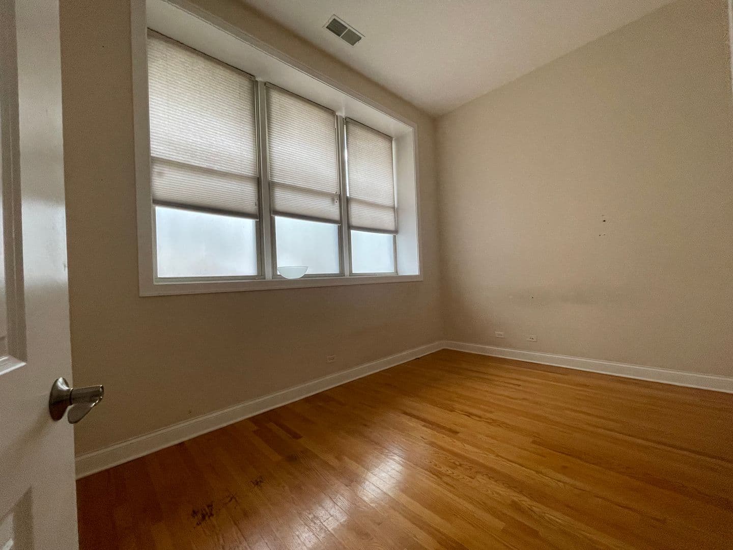 Chicago Apartment: 2315 W Huron St