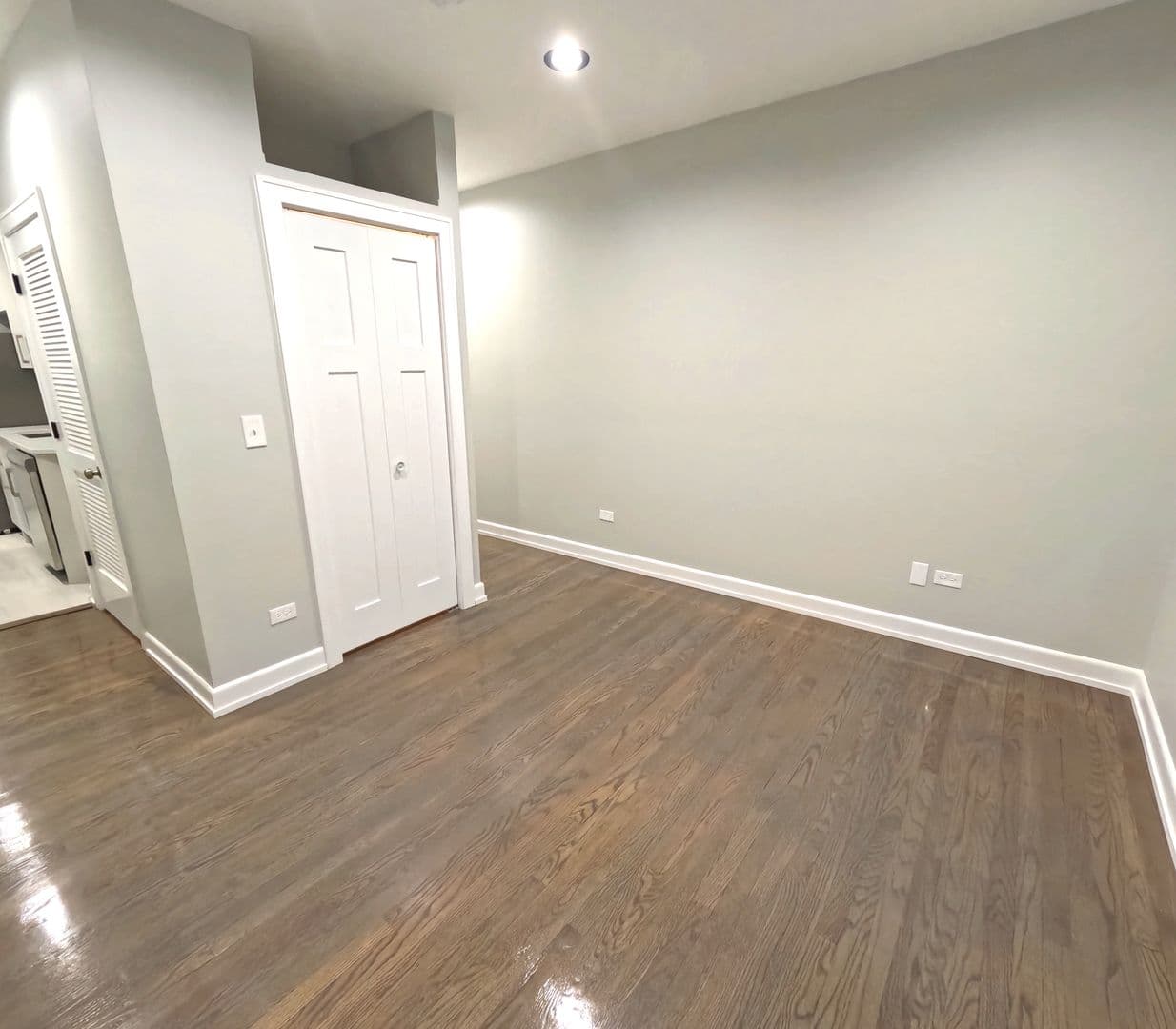Oak Park Apartment: 230-238  S. Maple Ave