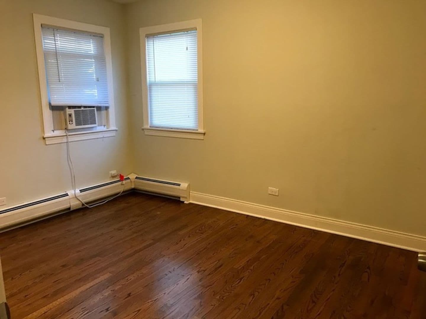 Forest Park Apartment: 420 Marengo Ave.