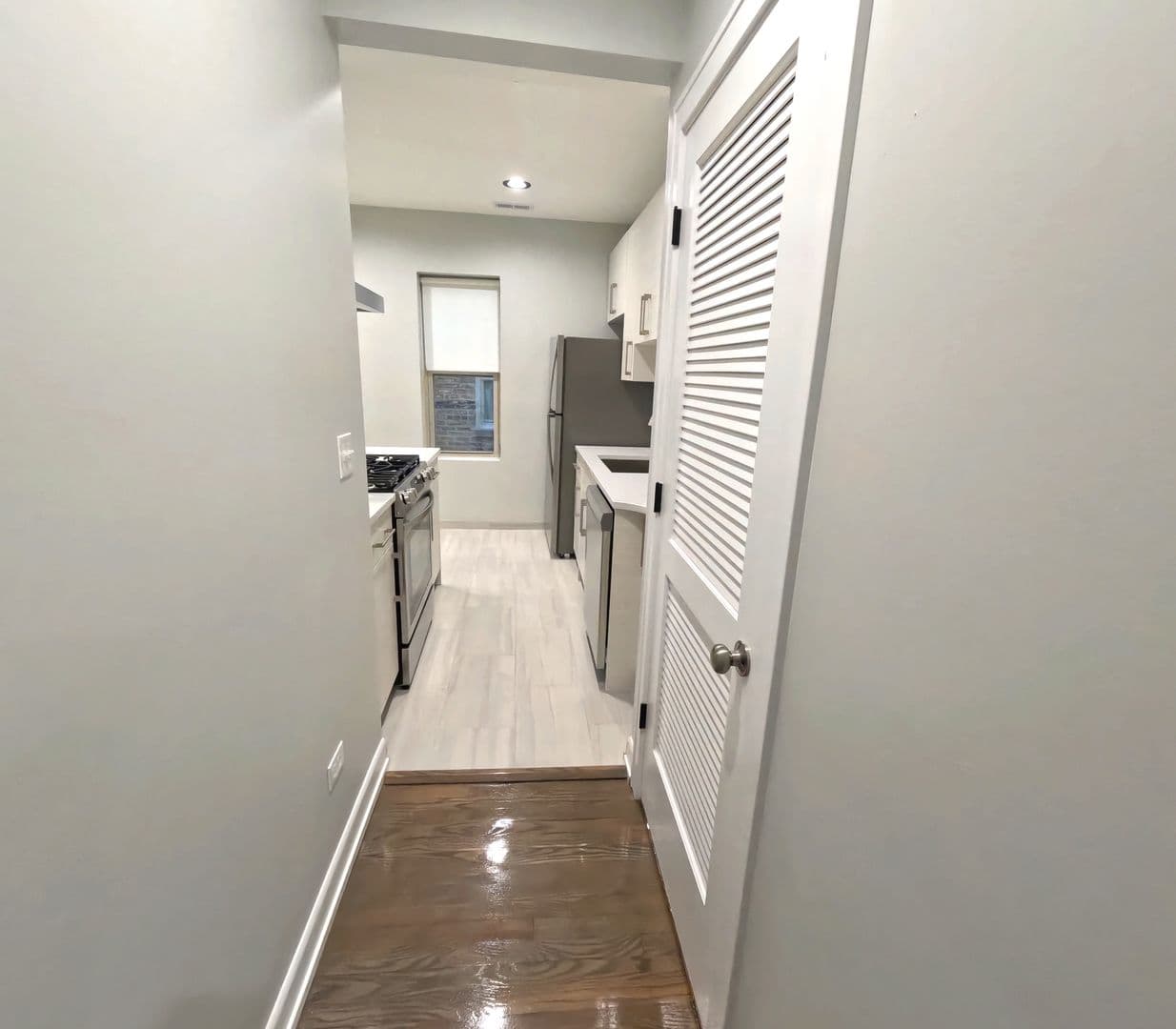 Oak Park Apartment: 230-238  S. Maple Ave