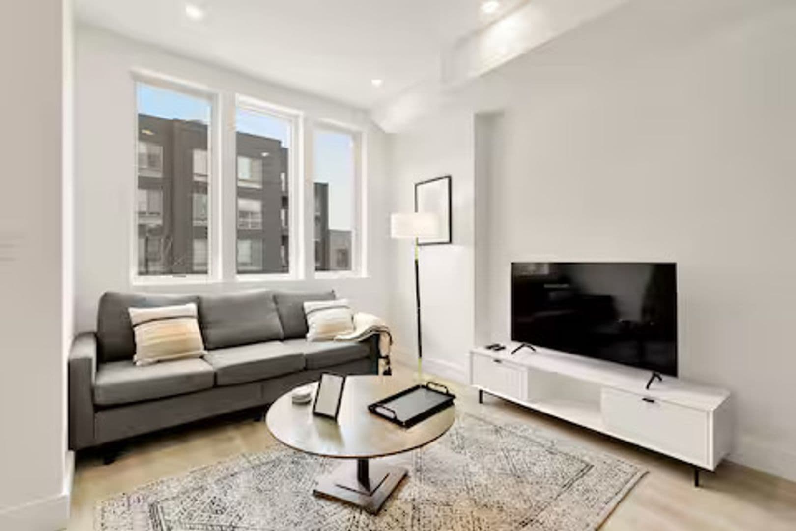 Washington Apartment: 1630 K Street, NE - Unit 3