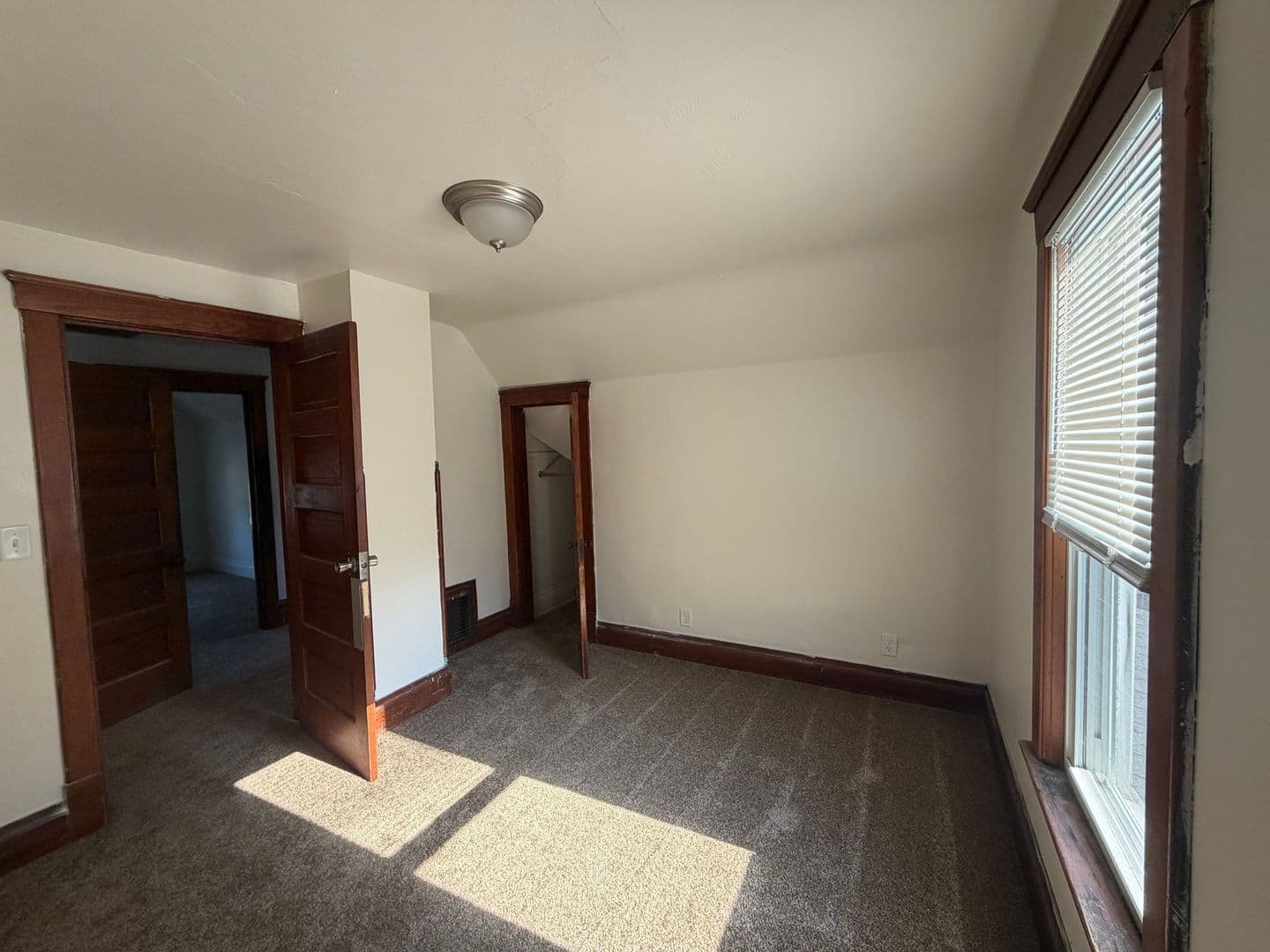 Beloit House: 733 Garfield Ave