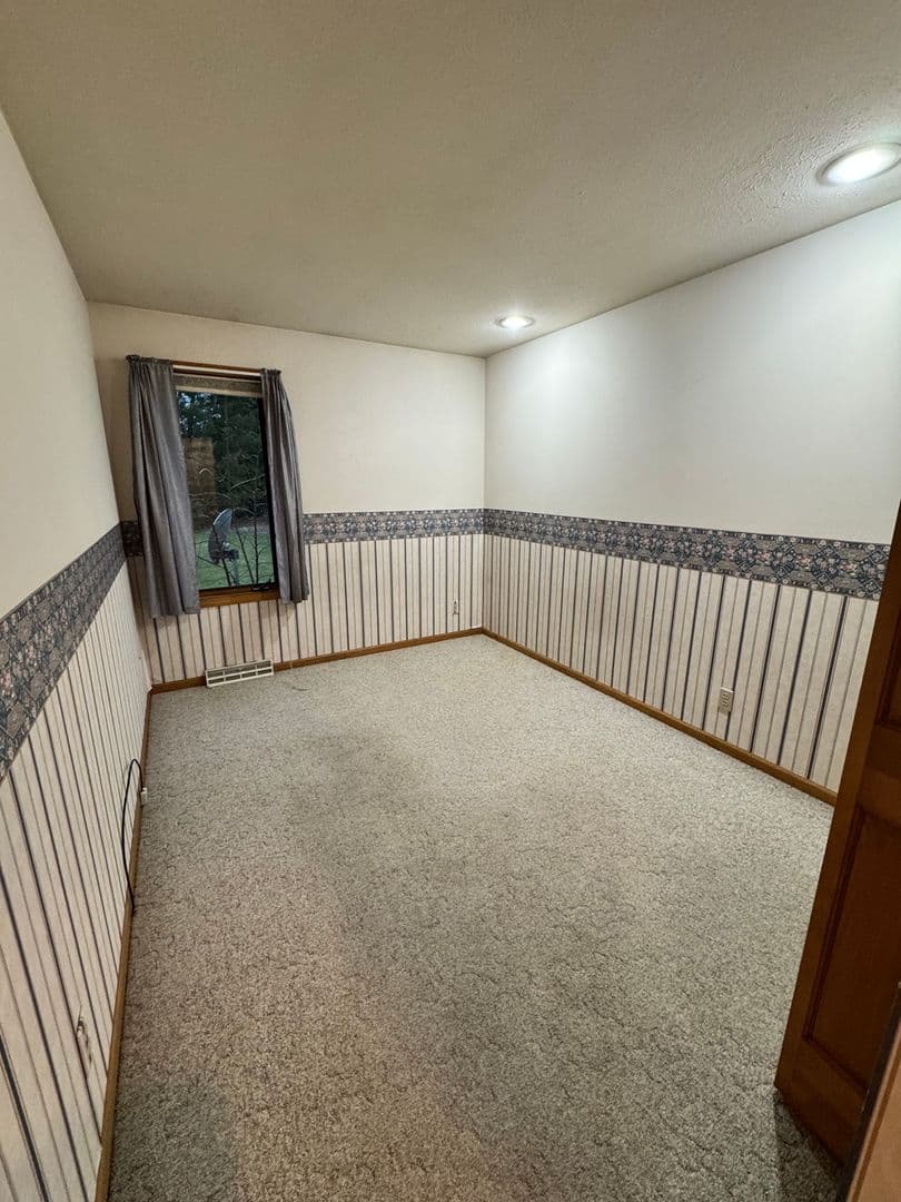 Janesville Condo: 1053 N. Wuthering Hills Dr.