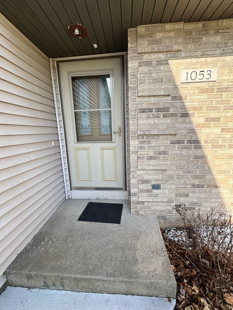 Janesville Condo: 1053 N. Wuthering Hills Dr.