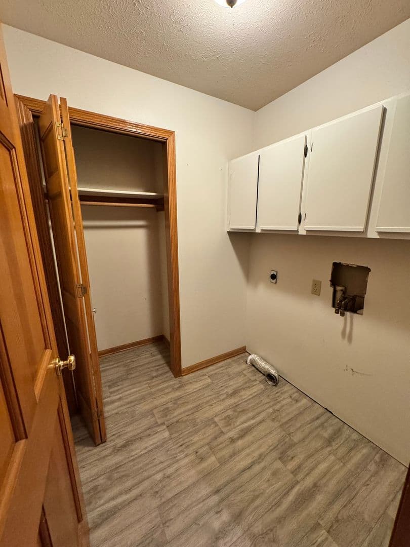 Janesville Condo: 1053 N. Wuthering Hills Dr.