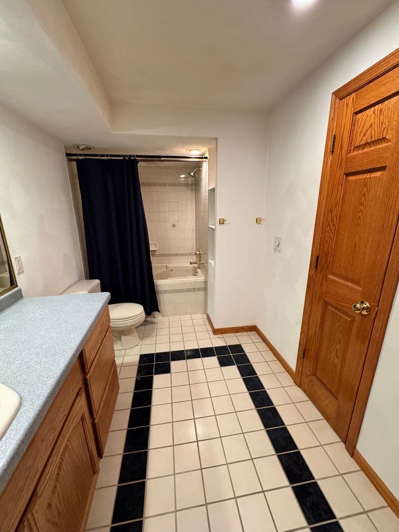 Janesville Condo: 1053 N. Wuthering Hills Dr.