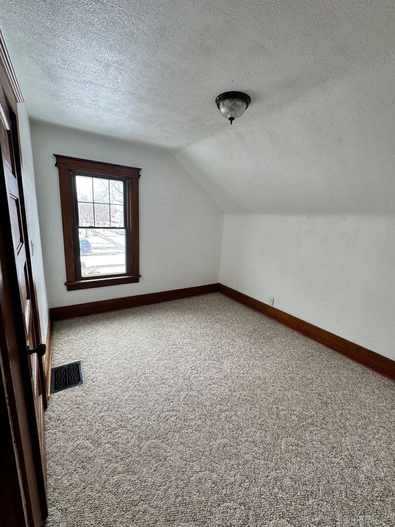 Beloit House: 403 Moore St.
