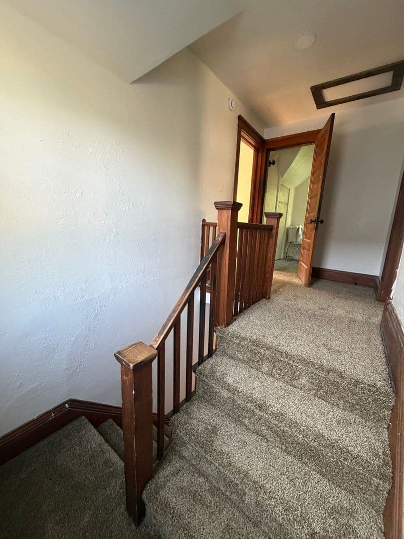 Beloit House: 733 Garfield Ave