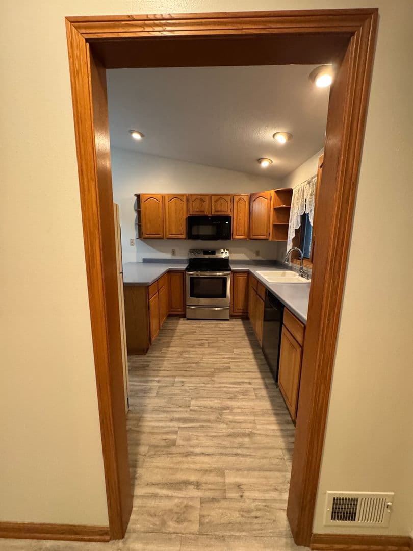 Janesville Condo: 1053 N. Wuthering Hills Dr.