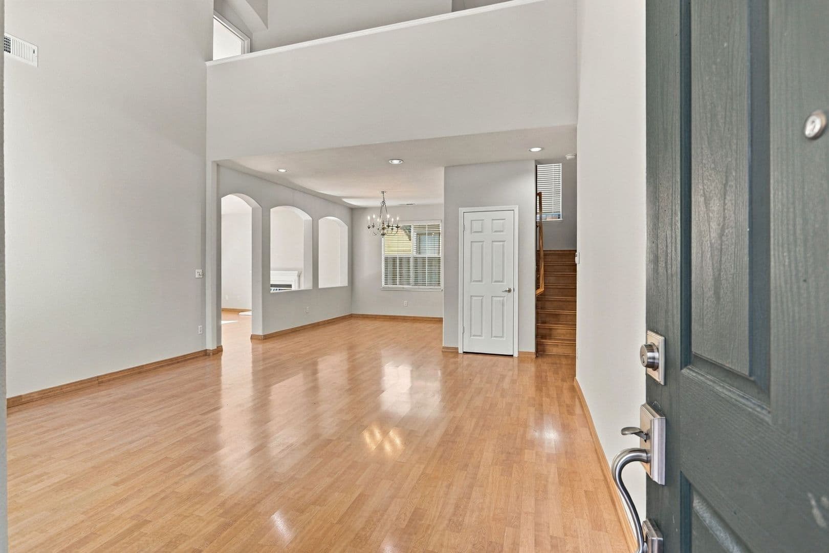San Jose House: 732 Villa Centre Way