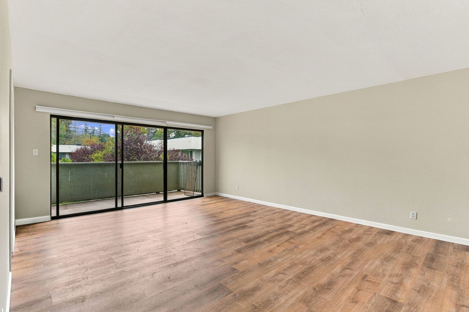 Menlo Park Condo: 2337 Sharon Road