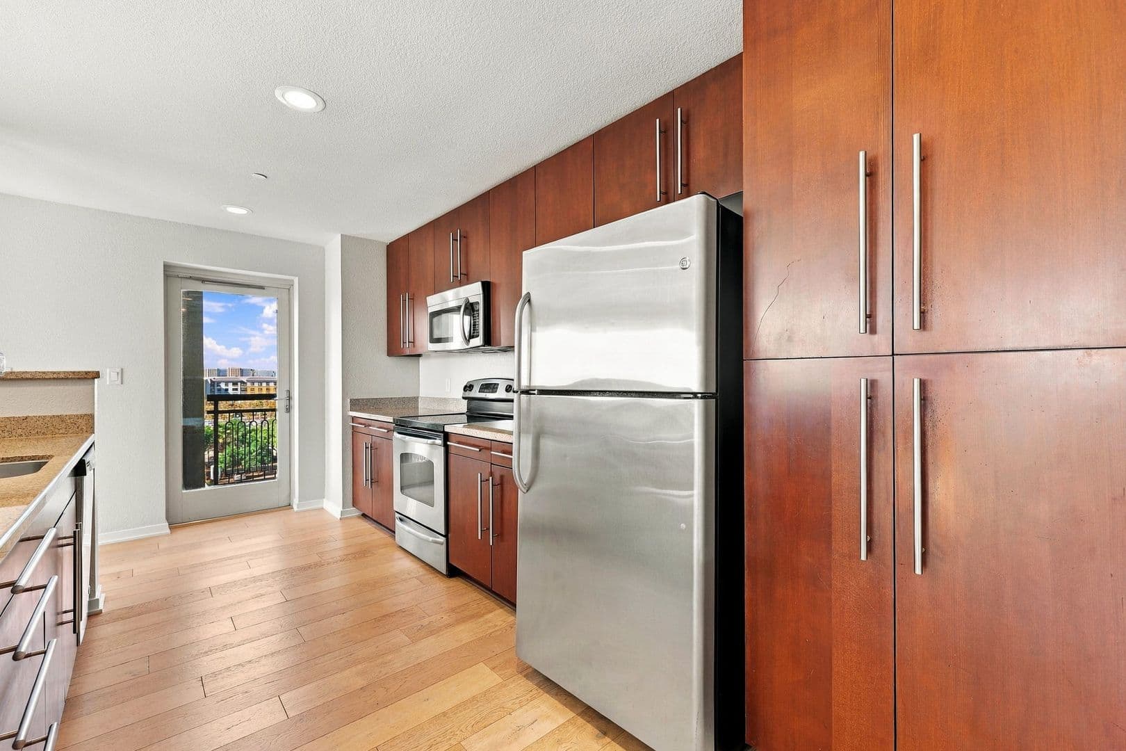 San Jose Condo: 1375 Lick Ave
