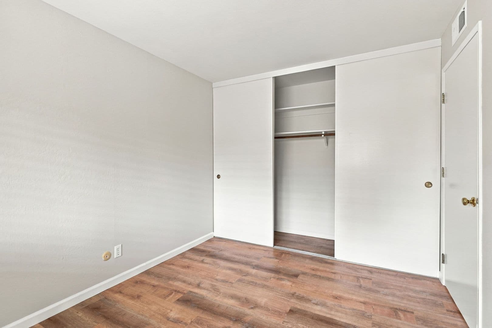 Menlo Park Condo: 2337 Sharon Road