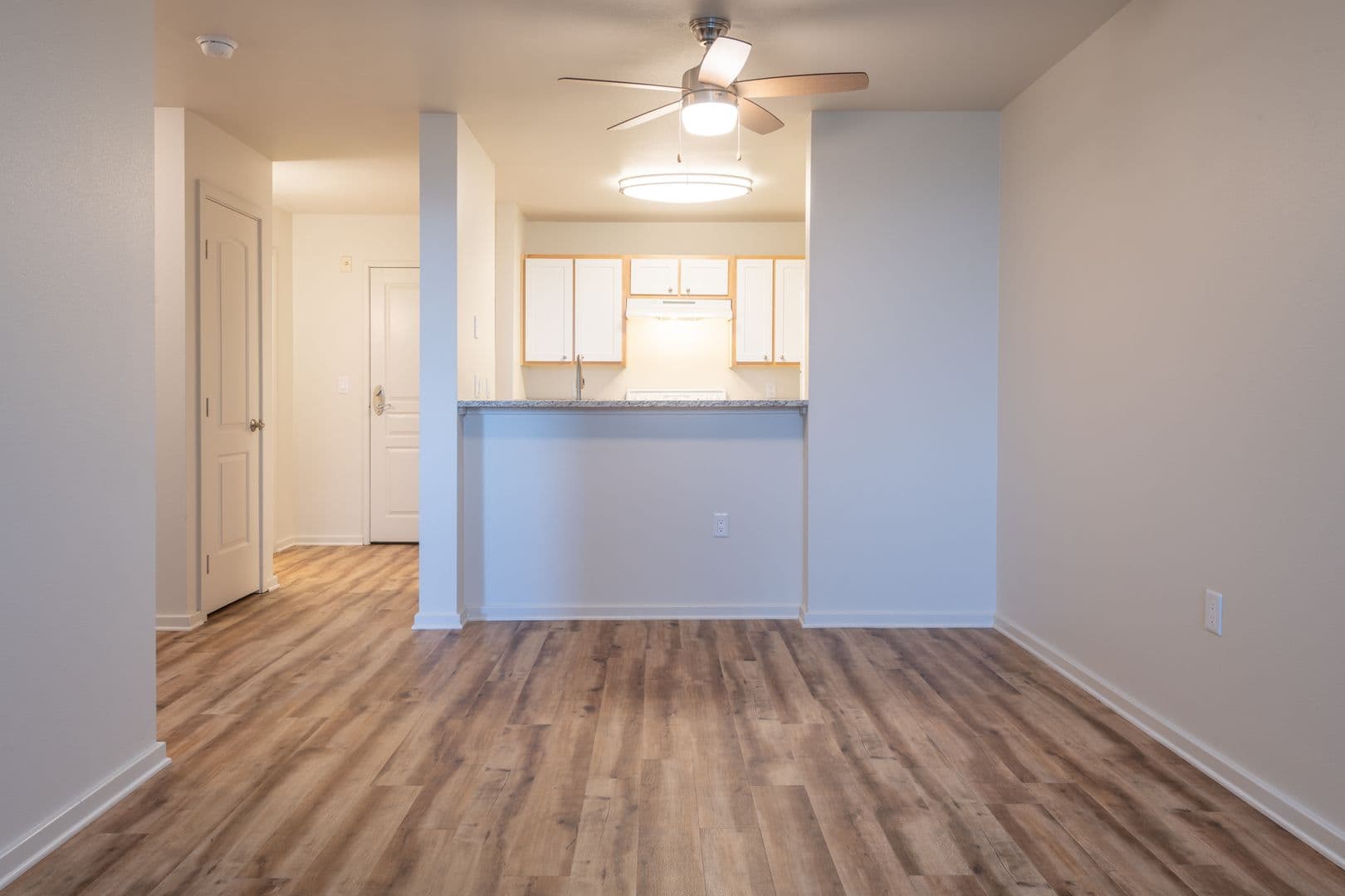 Portland Apartment: 303 NE 16th Ave