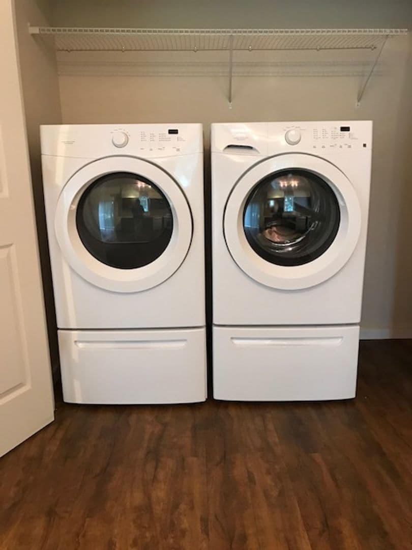 Portland Apartment: 6855 N. Burlington Ave