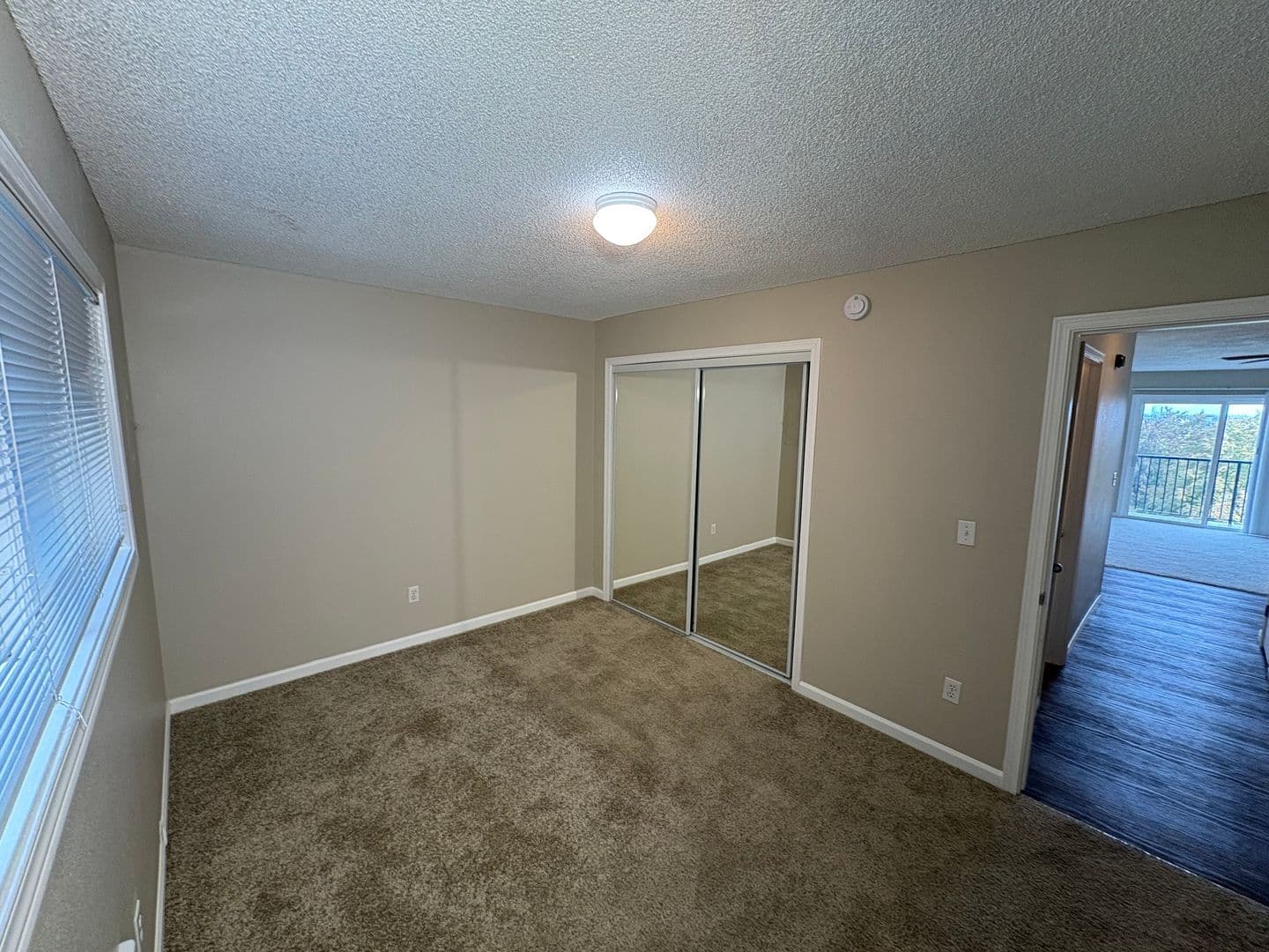 Portland Apartment: 1402-1422 SW Hall St