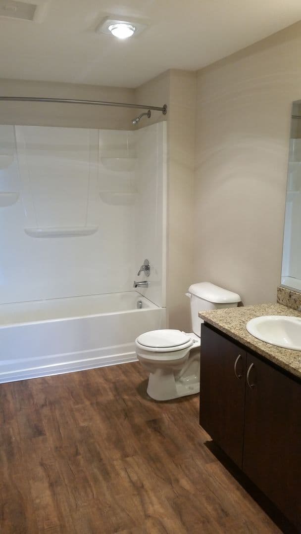 Portland Apartment: 6855 N. Burlington Ave