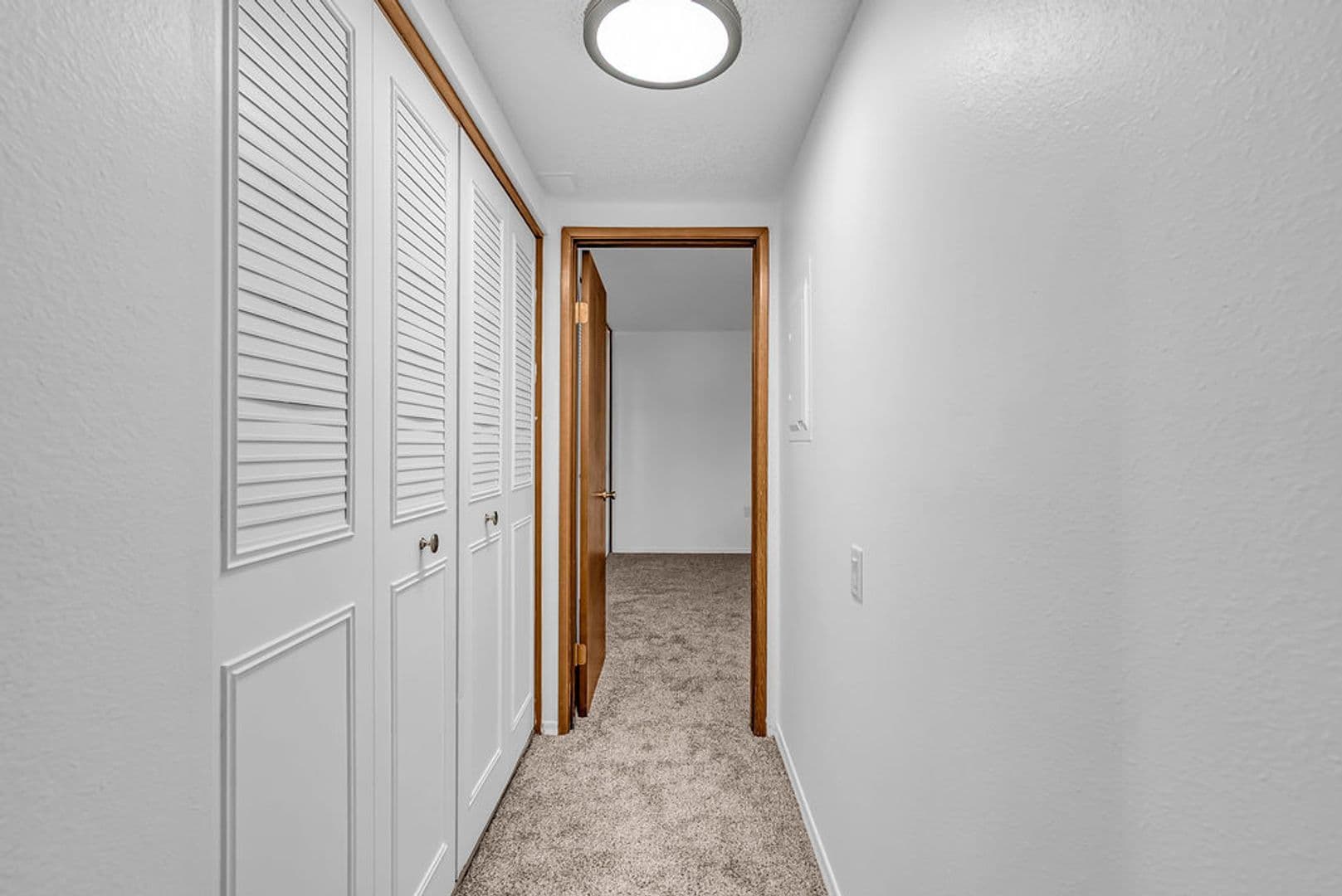 King City Apartment: 11773 SW King George Dr