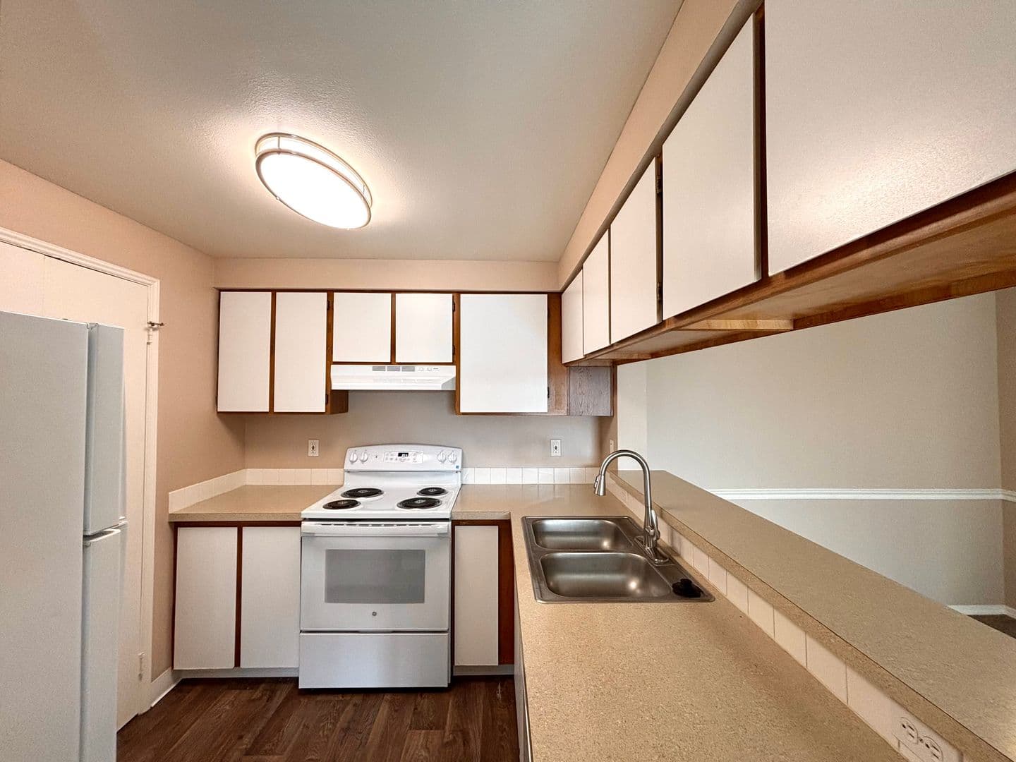 Happy Valley Apartment: 11408 SE 90th Ave